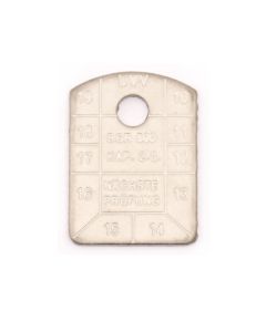 Niro-UVV-Anhänger gestempelt mit Jahreszahlen für die  nächste Überprüfung